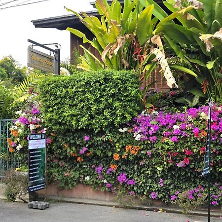 Siriwan Hostel Chiang Mai Exterior photo