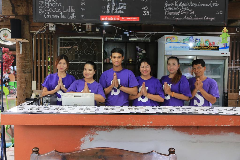 Siriwan Hostel Chiang Mai Exterior photo