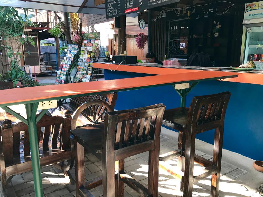 Siriwan Hostel Chiang Mai Exterior photo