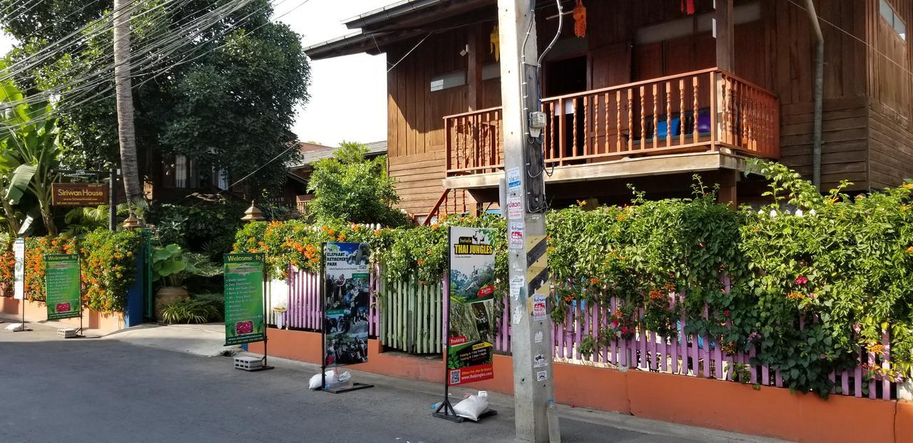 Siriwan Hostel Chiang Mai Exterior photo