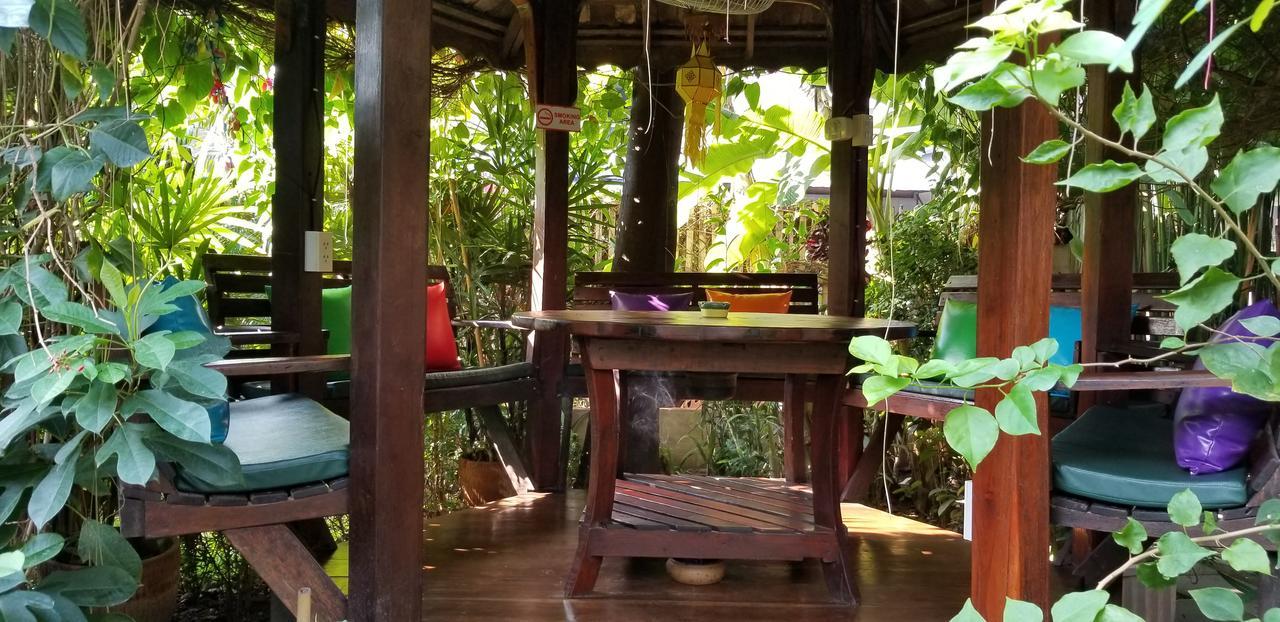 Siriwan Hostel Chiang Mai Exterior photo