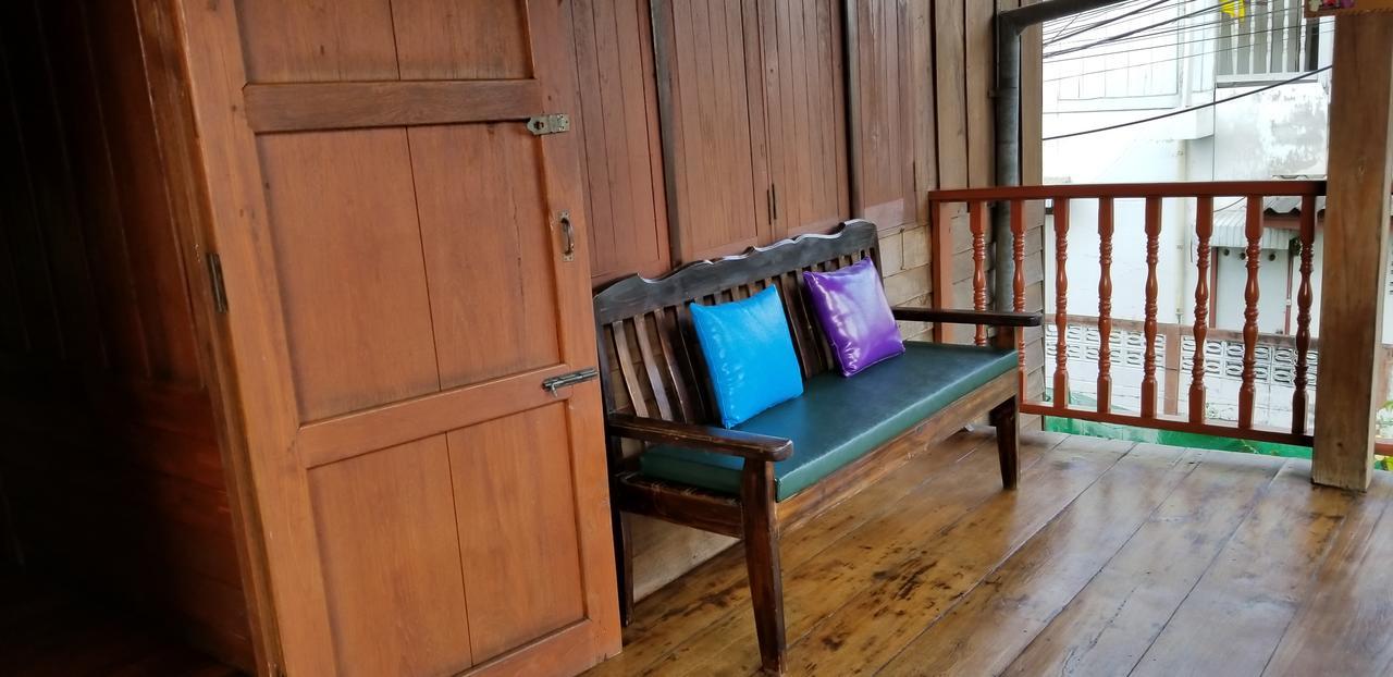 Siriwan Hostel Chiang Mai Exterior photo